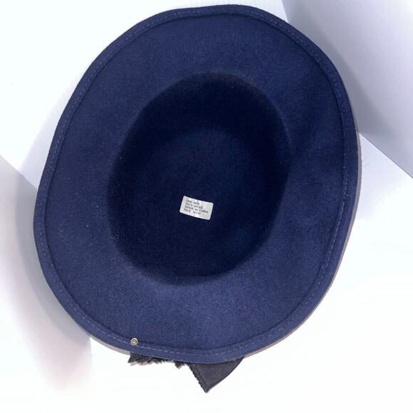 Navy bow hat with black ribbon and decorative pendant 22-inch circumference - Picture 8 of 8